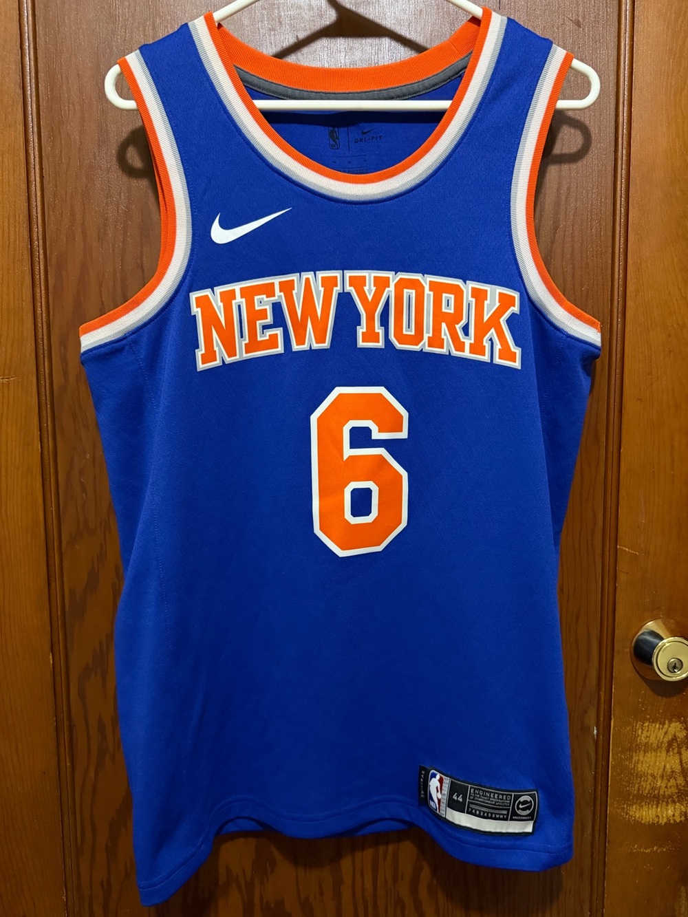 Nike New York Knicks #6 Porzingis Jersey swingman